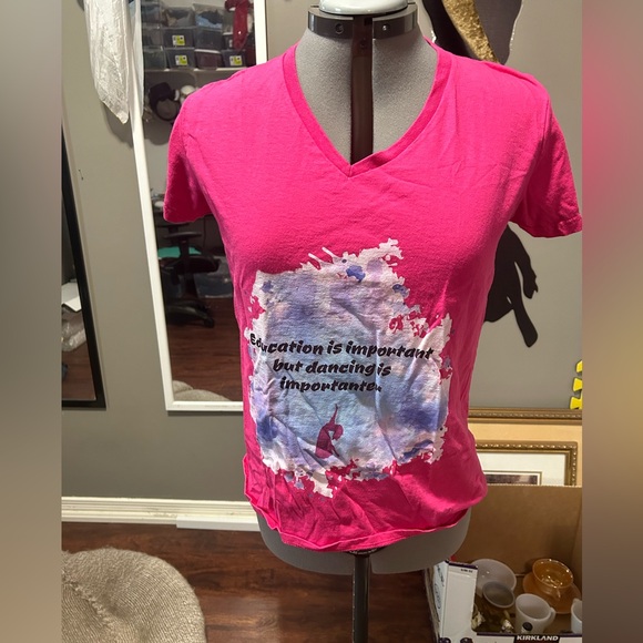 Barely Worn Dance T shirt. Size Large. - Picture 2 of 3